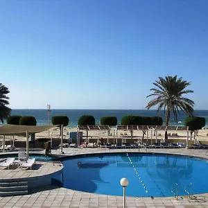 Resort Golden Beach, Şarja